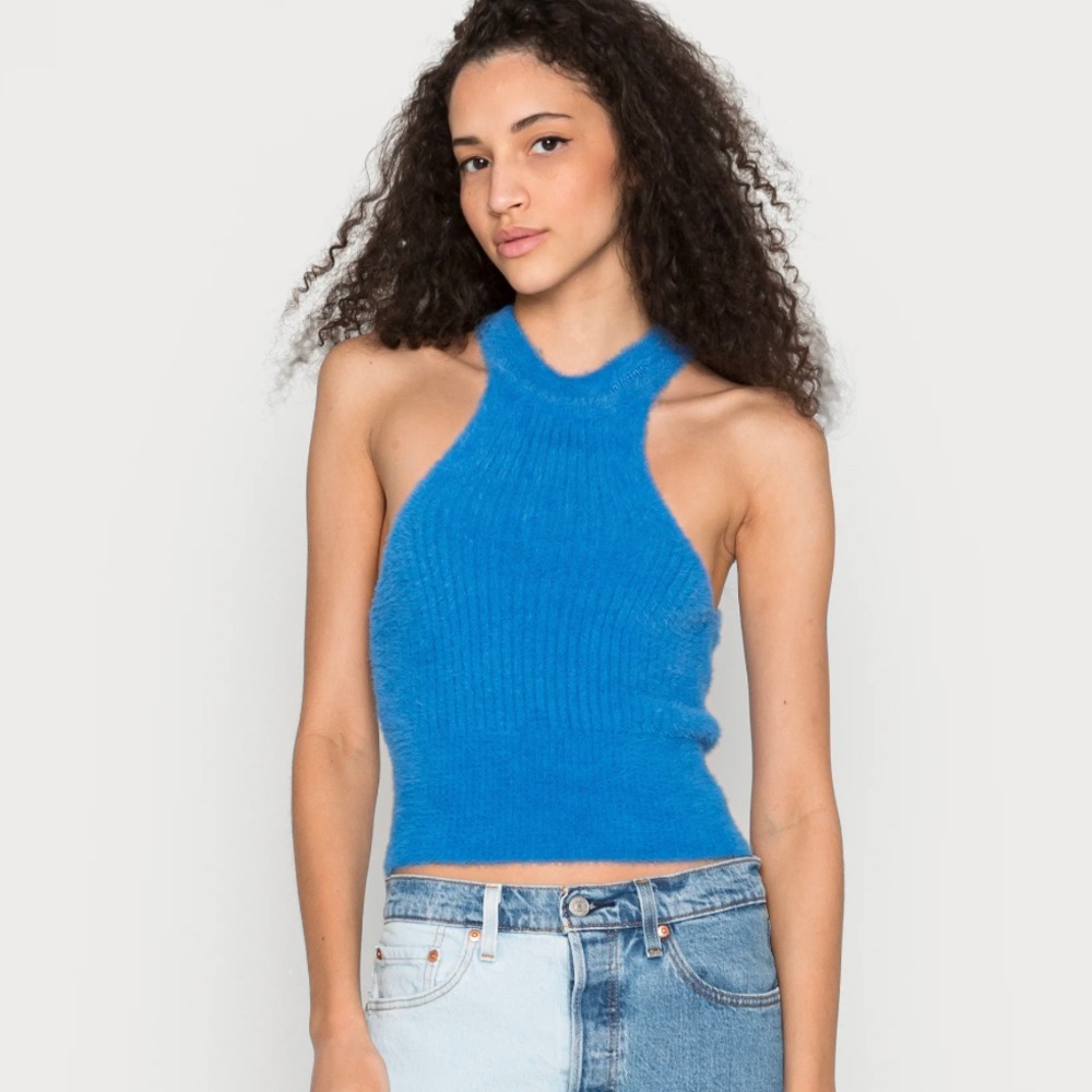 Urban Outfitters iets frans fluffy blue top